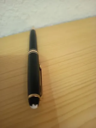 Bolígrafo Mont Blanc Negro y Dorado