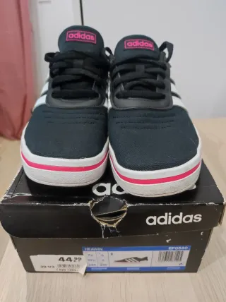 Zapatillas Adidas Negras y Rosas