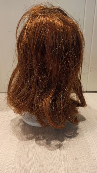 Peluca marrón para maniquí