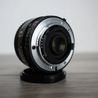 Objetivo Nikon 28mm f/2.8D