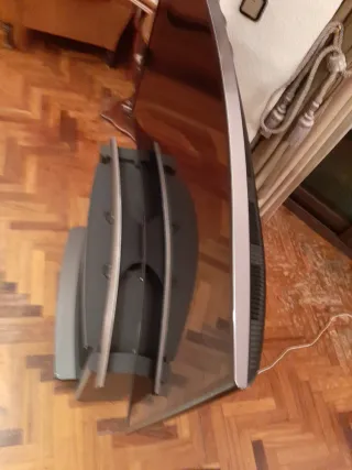 Televisor pantalla curva color negro