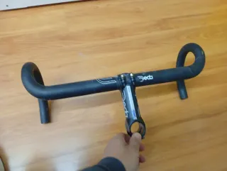 Manillar y potencia Deda