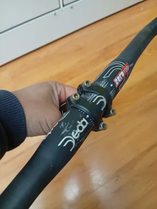 Manillar y potencia Deda