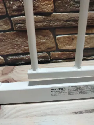 MUNCHKIN MAXI-SECURE Puerta de seguridad 76-82 cm