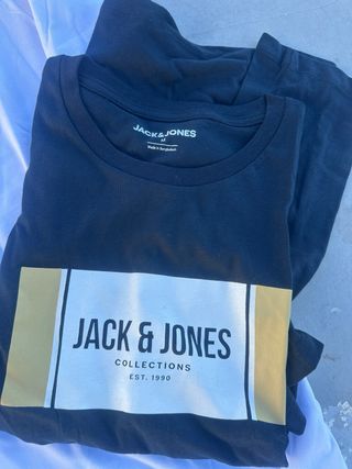 Camisetas Jack & Jones (Blancas y Negras)