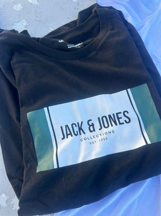 Camisetas Jack & Jones (Blancas y Negras)