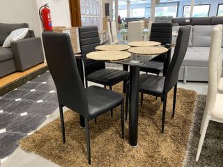 Mesa y 4 Sillas Comedor Cristal Negro -OFERTA