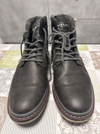 Botas de piel grises talla 46