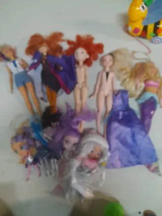 Lotto Bambole Barbie e Simili