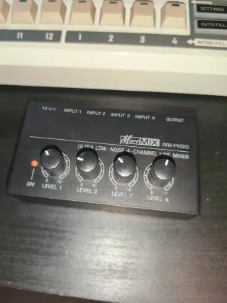 Behringer RD-9 + Mezclador 4 Canales