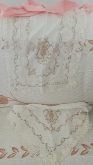 Traje de fallera negro y rosa