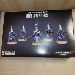 Dire Avengers Warhammer 40k montadas y pintadas