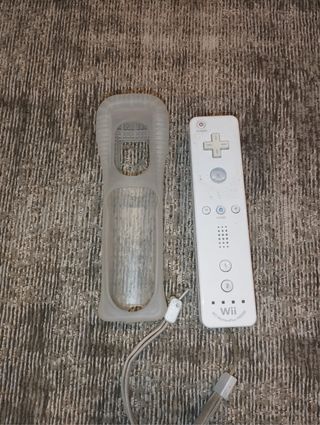 Mando Wii con funda protectora