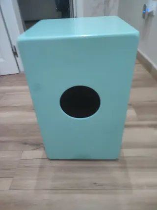 Cajón de música artesanal