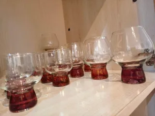 Conjunto 18 vasos base roja