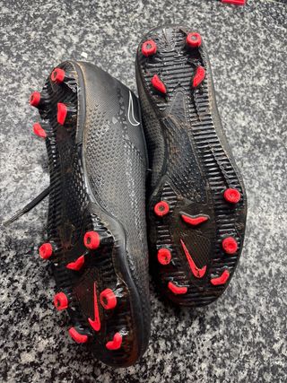 Botas de fútbol Nike Phantom Negras