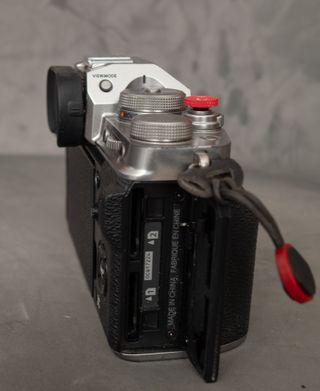 Fujifilm X-T4 Plateada