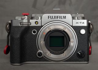 Fujifilm X-T4 Plateada