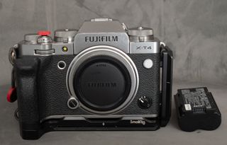 Fujifilm X-T4 Plateada