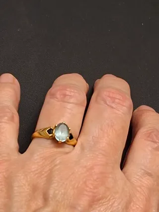Anillo Oro Aguamarina y Zafiros