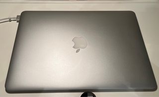 MacBook Air 13 Plata con cargador