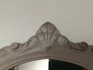 Espejo de salón restaurado envejecido