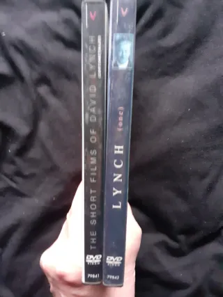 David Lynch (One) y Cortometrajes, Versus