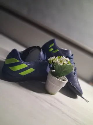 Zapatillas Messi x Adidas multitaco