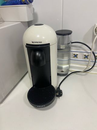 Cafetera Nespresso Krups Blanca
