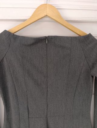 Vestido gris ajustado manga larga Zara - Talla M