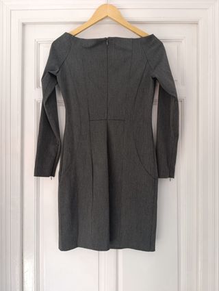 Vestido gris ajustado manga larga Zara - Talla M