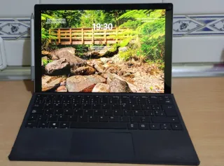 Microsoft Surface Pro 7 + Teclado + Pen