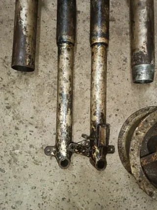 Horquilla y buje moto antigua