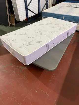 105x190 COLCHÓN FLEX BRISA VISCO + BASE TAPIZADA