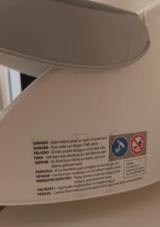 Asiento bañera bebé blanco y gris