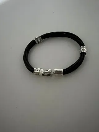 Pulsera de cuero y plata uno de 50
