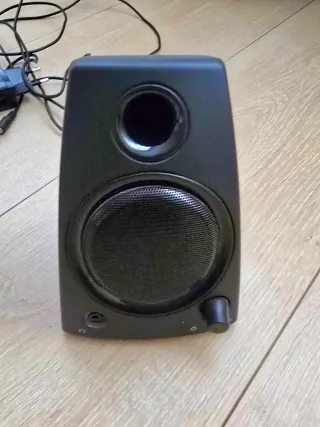 Altavoces Logitech Z130 Negro