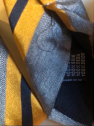 Corbata GANT rayas gris y amarillo