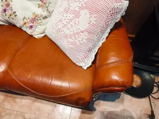 Sofá 3 plazas y sillón piel marrón