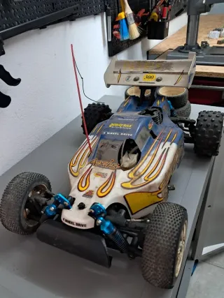 Macchinina con motore a scoppio