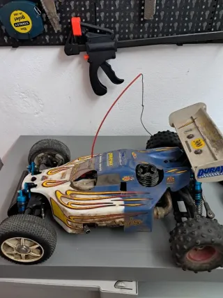 Macchinina con motore a scoppio