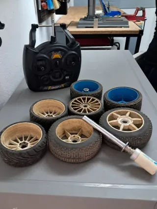 Macchinina con motore a scoppio