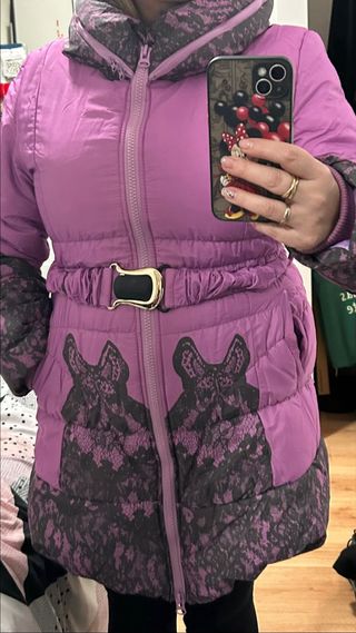 Anorak morado con cinturón