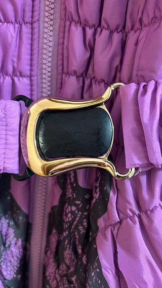 Anorak morado con cinturón