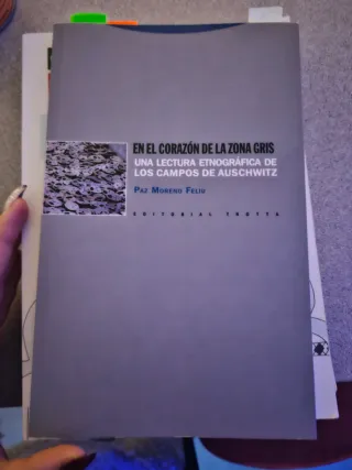 En el corazón de la zona gris: Una lectura etno...
