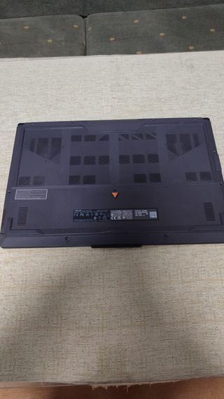 ASUS TUF Gaming A17 - Averiado