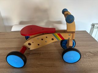 Triciclo de madera para bebés