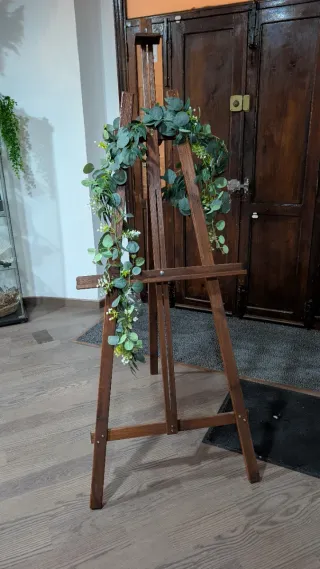 Caballete de madera restaurado