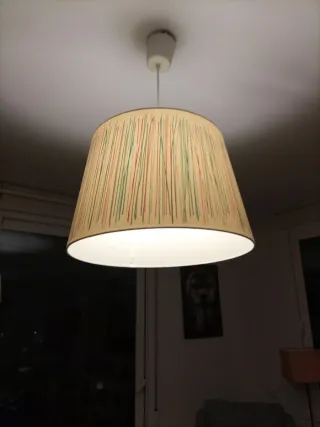 Lámpara ikea de techo  beige líneas