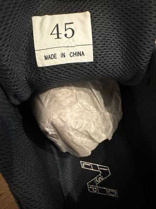 Zapatillas N9060 Talla 43.5 EU